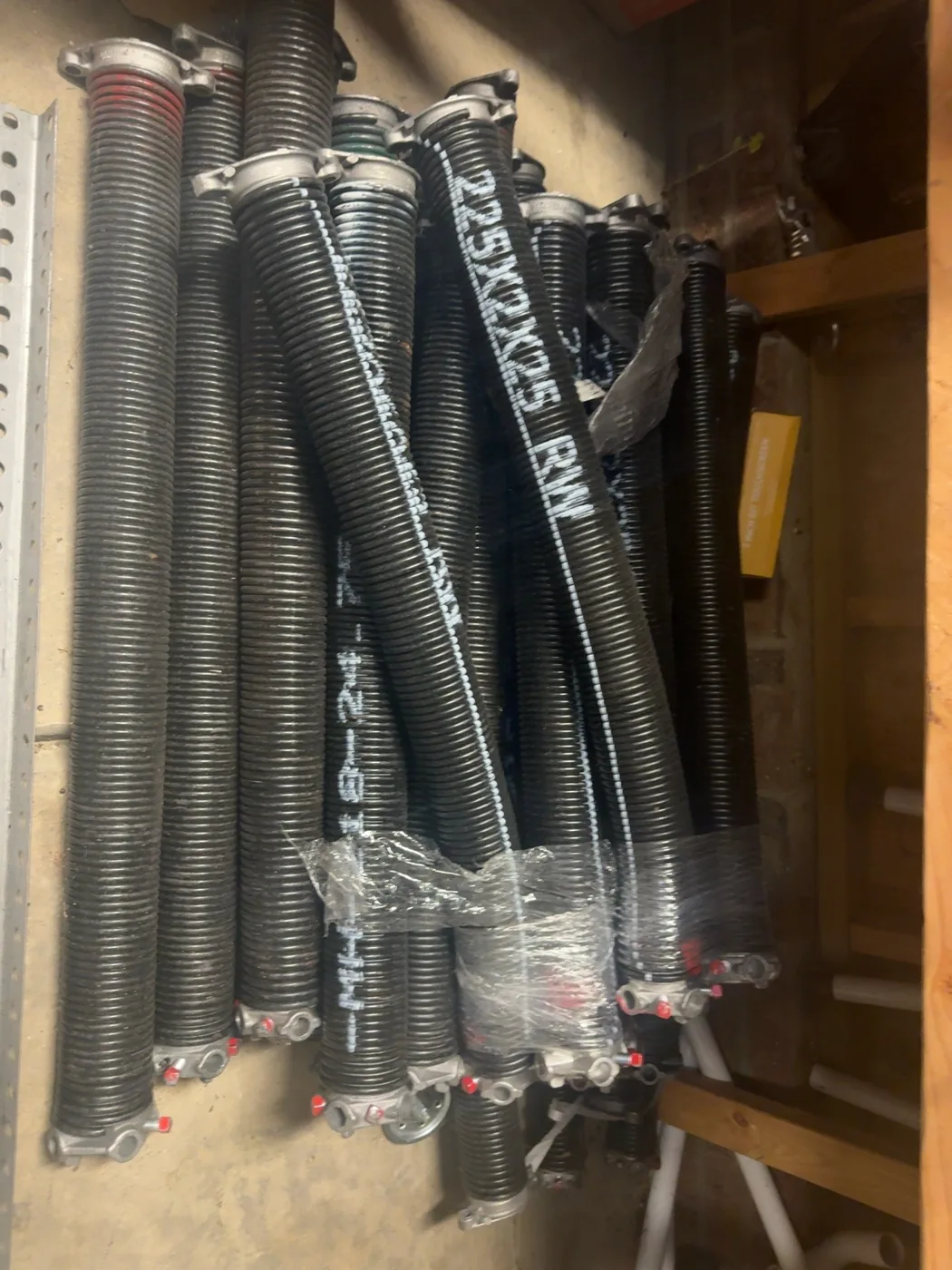 Garage door torsion springs